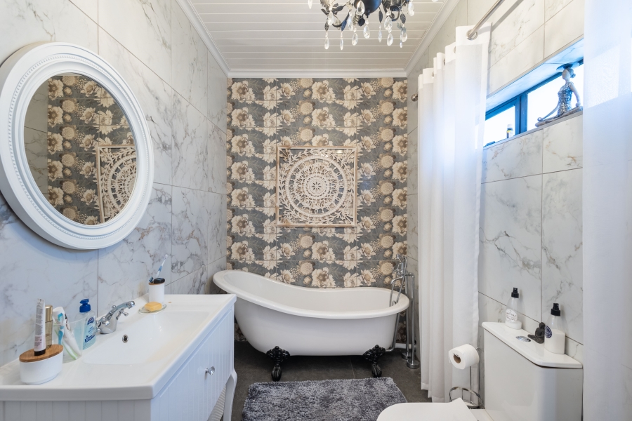8 Bedroom Property for Sale in Wilderness Central Western Cape